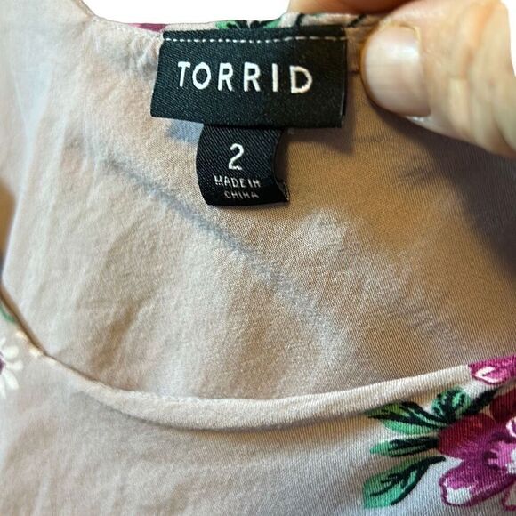 Torrid Floral Print Tank Top Sleeveless Casual Plus Size V-Neck Blouse - Picture 3 of 5